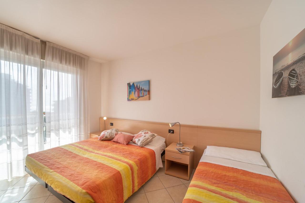 Residenza Puerto Do Sol Apartment Lignano Sabbiadoro Luaran gambar