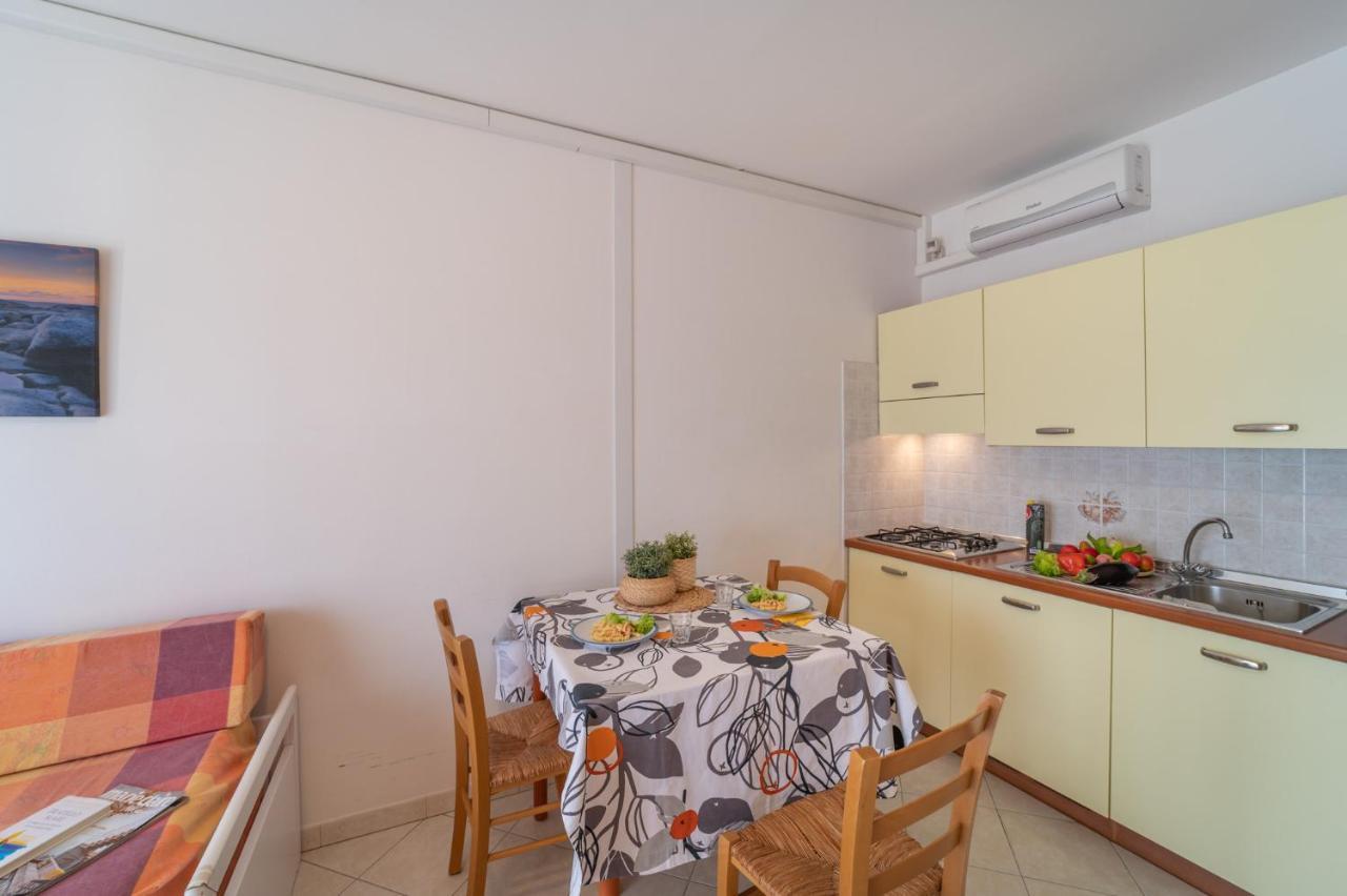 Residenza Puerto Do Sol Apartment Lignano Sabbiadoro Luaran gambar