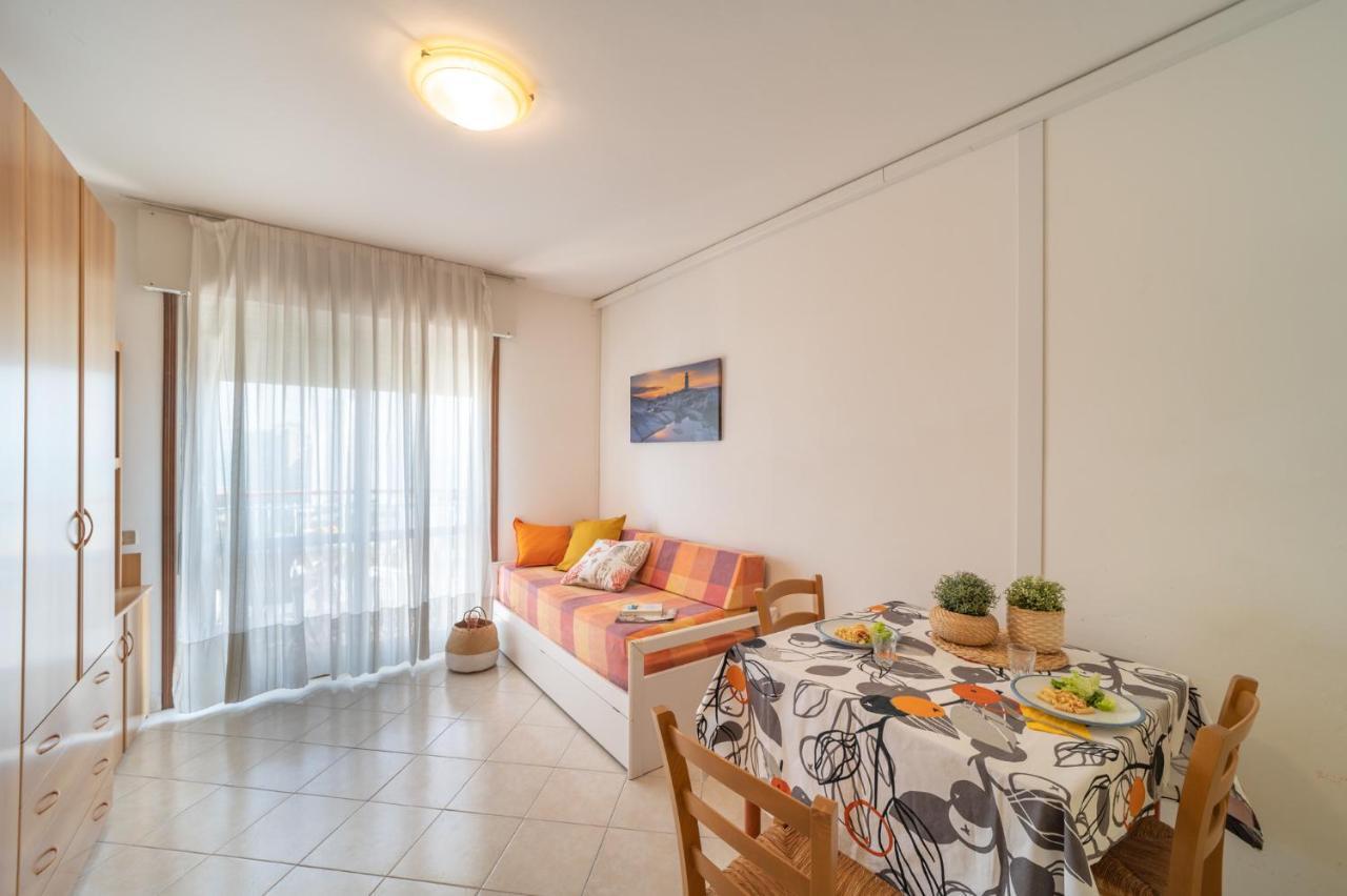 Residenza Puerto Do Sol Apartment Lignano Sabbiadoro Luaran gambar